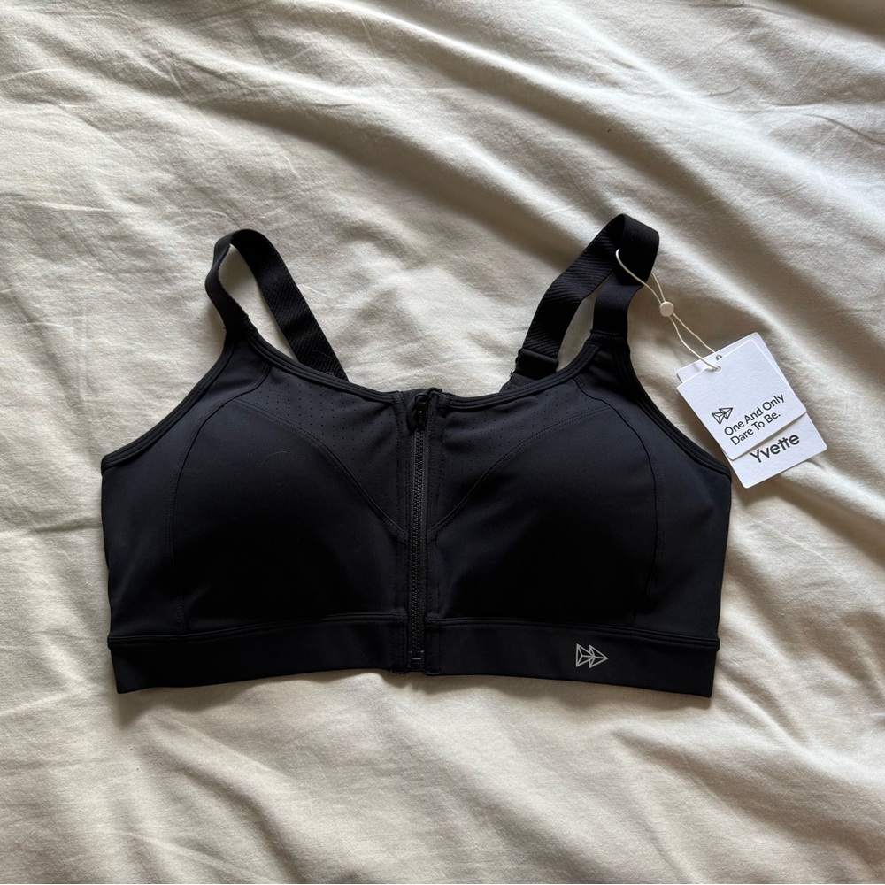 Yvette Women's Black Sports Bra
